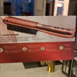 Royale Genius Heating Multi-Purpose Ceramic Hair Brush in Rose Gold. Dual Voltge